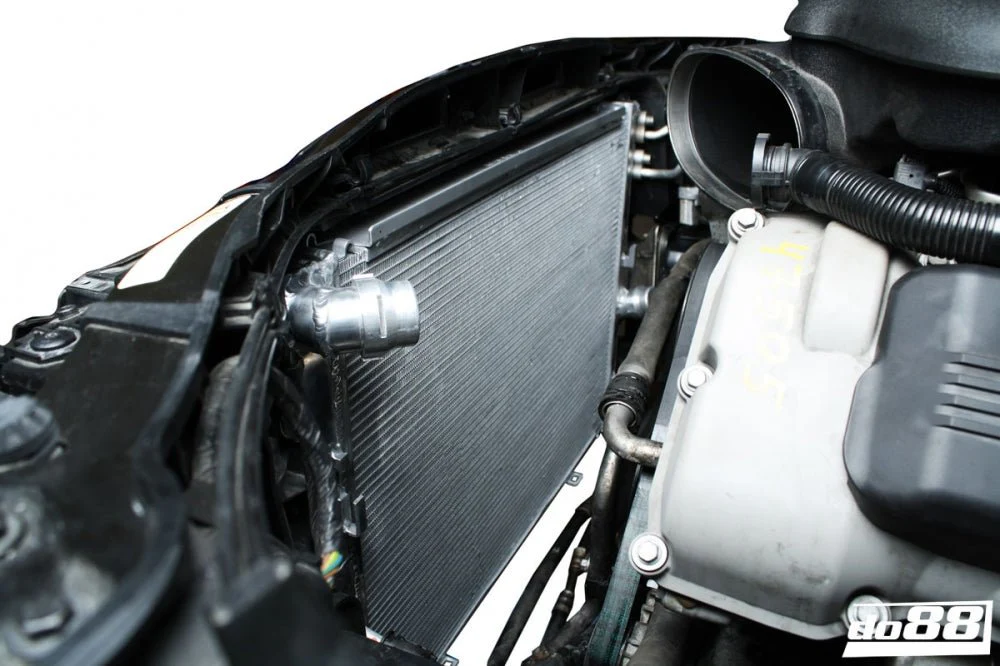DO88 Aluminium Radiator (BMW E9X M3) - Image 5