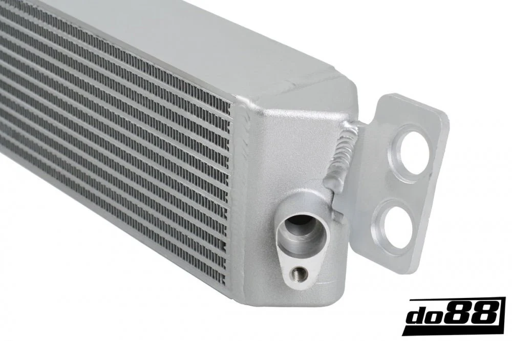 DO88 Engine Oil Cooler (BMW E9X M3) - Image 2