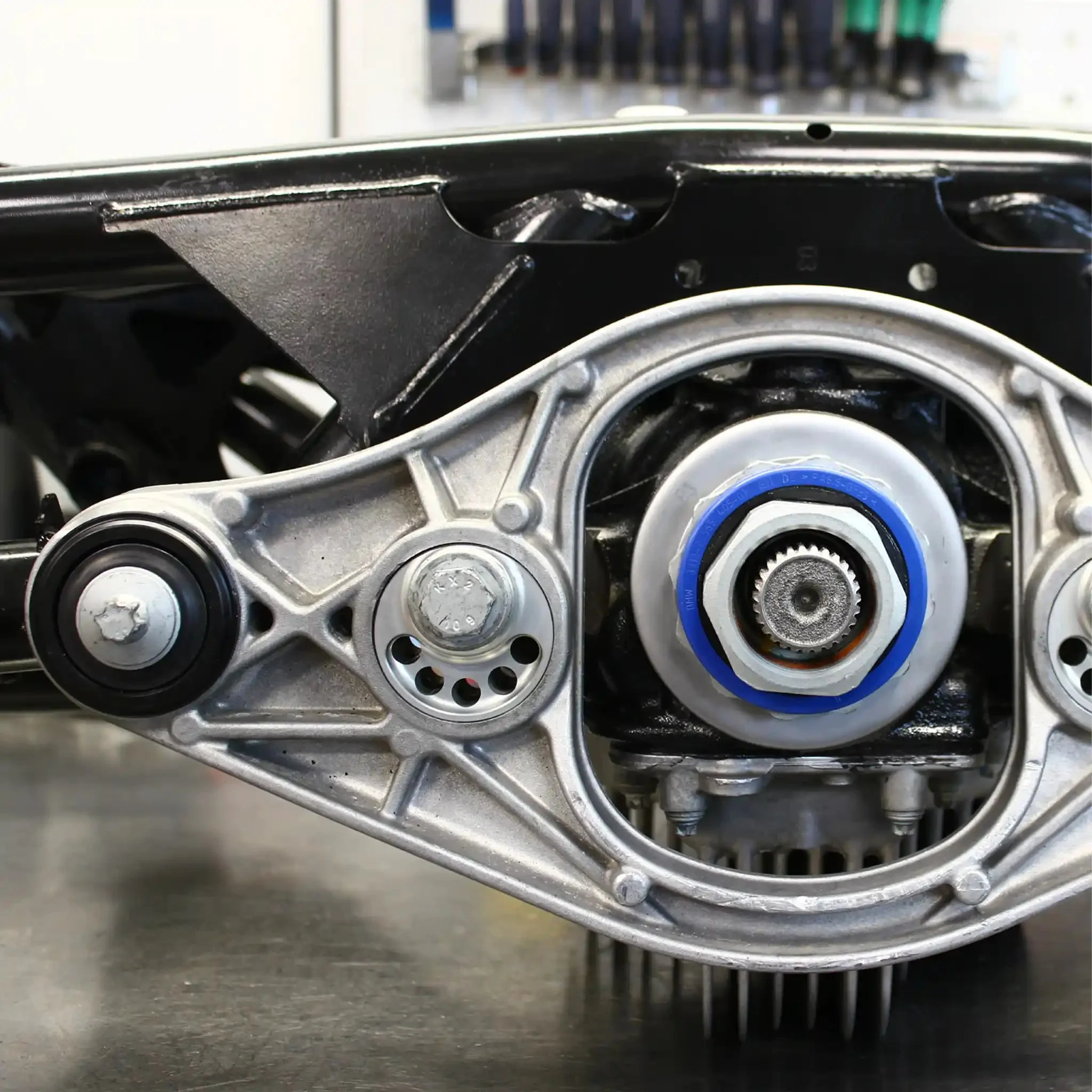 KMP BMW G8X 4-Point Differential Lift Kit for Drexler - Image 5